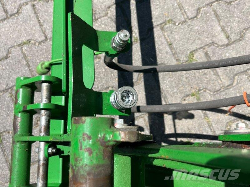John Deere 6090M Tractores