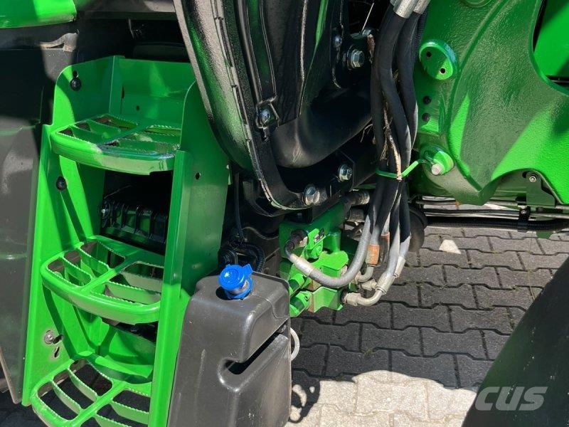 John Deere 6090M Tractores