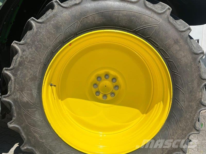 John Deere 6090M Tractores
