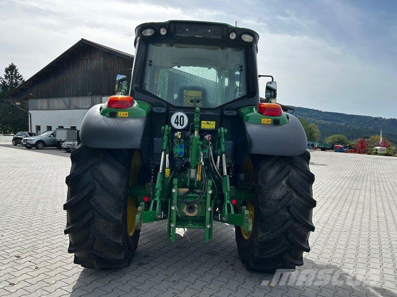 John Deere 6090M Traktorer