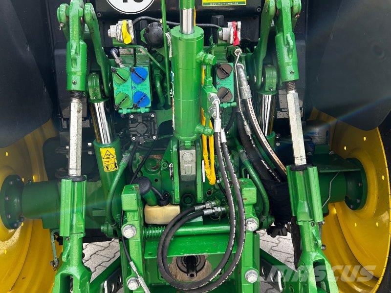 John Deere 6090M Traktorer