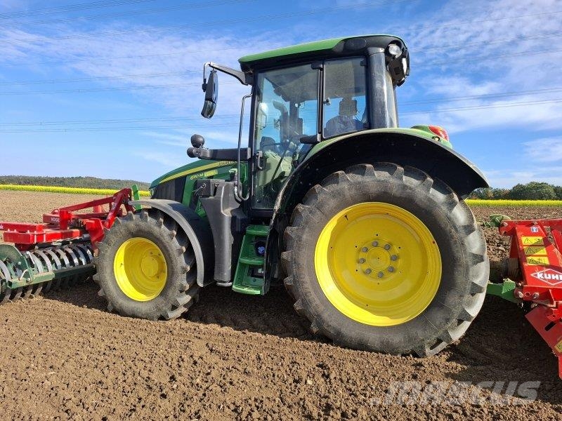 John Deere 6110M Traktoren