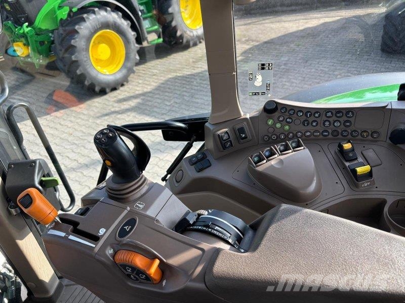 John Deere 6120M Traktoren