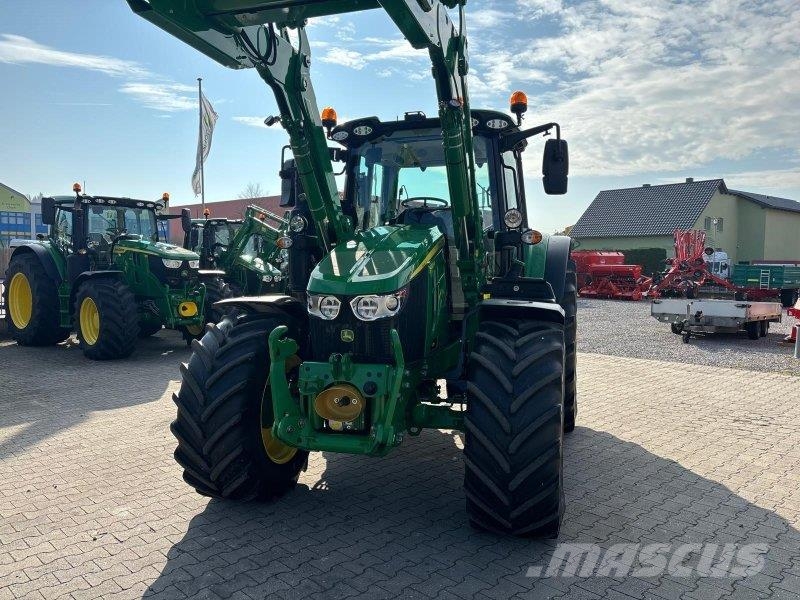 John Deere 6120M Traktoren