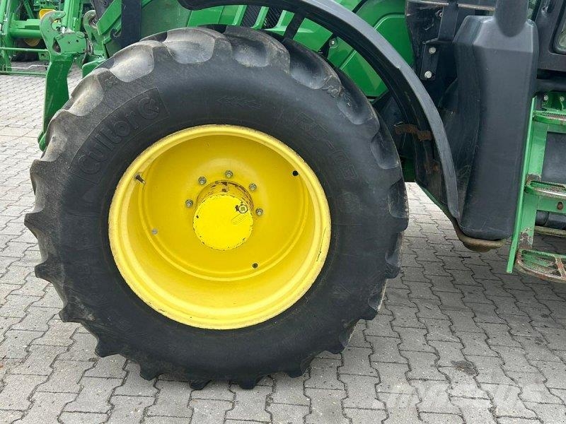 John Deere 6125 R 6125R Traktorit
