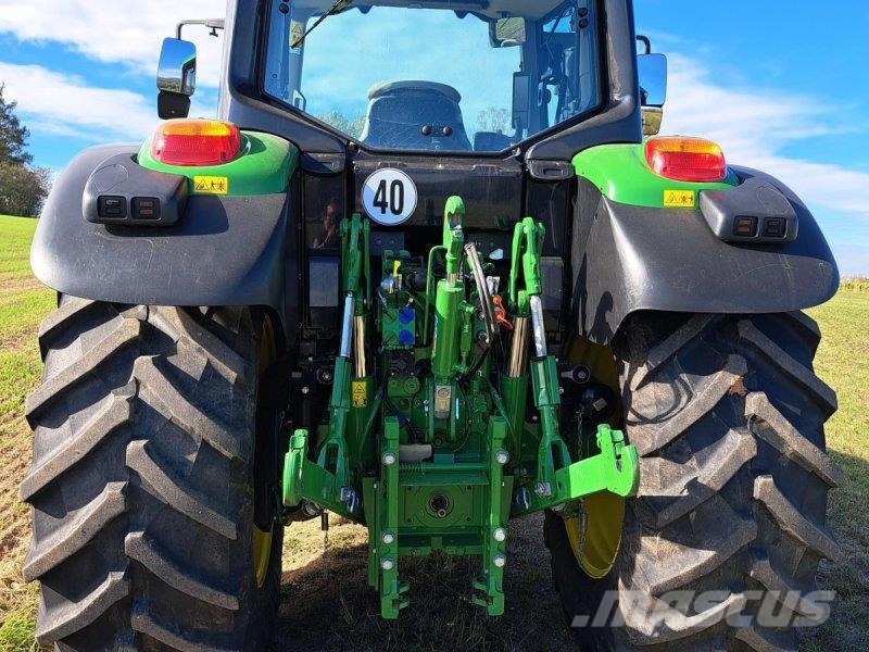 John Deere 6130M Tracteur
