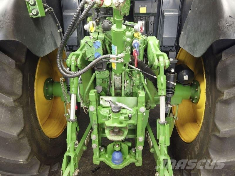 John Deere 6130M Tractoren