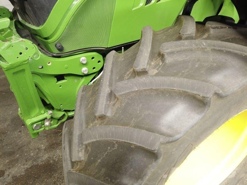 John Deere 6130M Tractoren