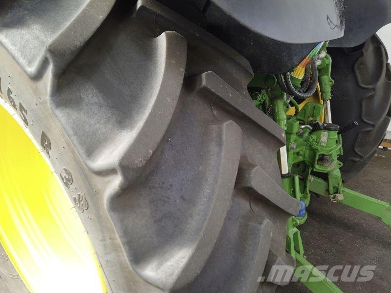 John Deere 6130M Tractoren