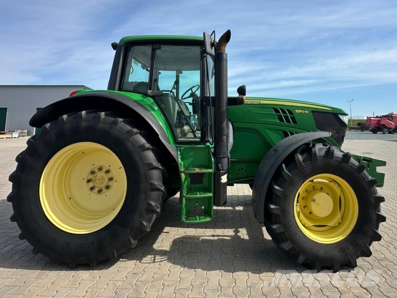 John Deere 6150M الجرارات