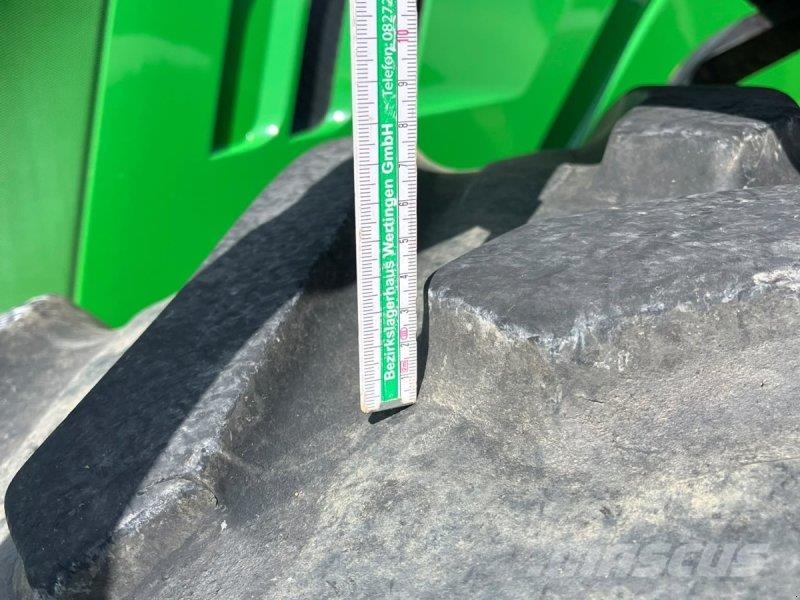 John Deere 6150R الجرارات