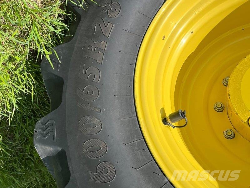 John Deere 6150R الجرارات