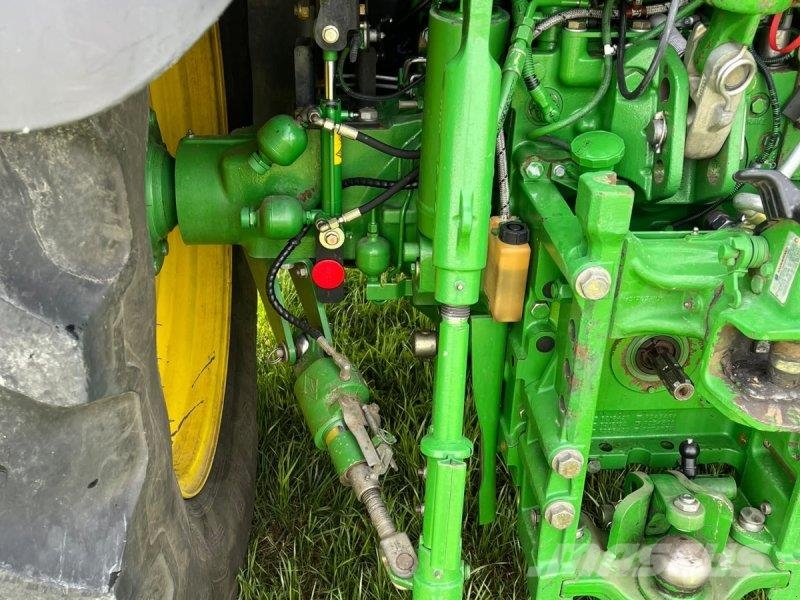 John Deere 6150R الجرارات