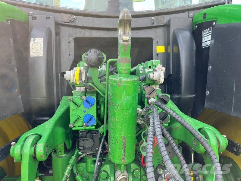 John Deere 6150R الجرارات