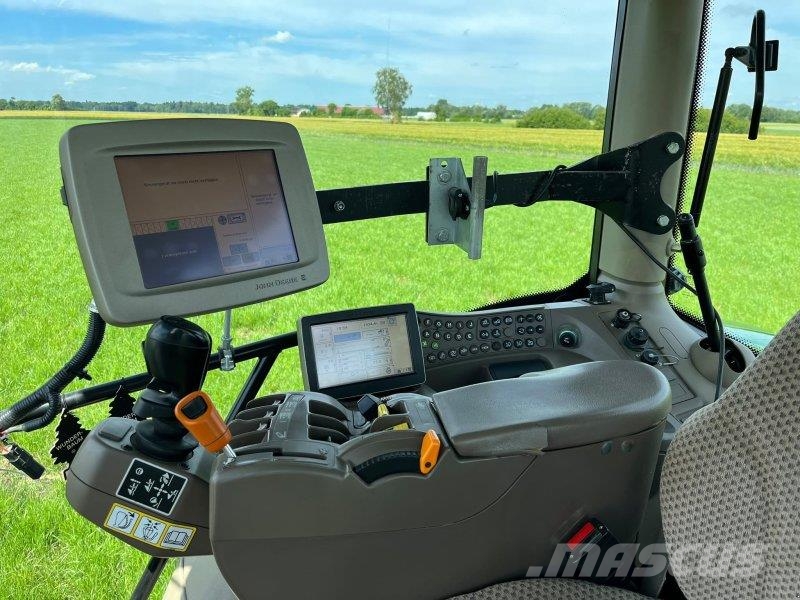 John Deere 6150R الجرارات