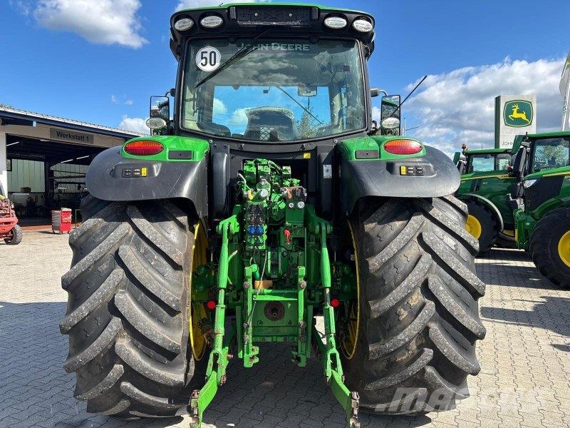 John Deere 6155R Tractoren