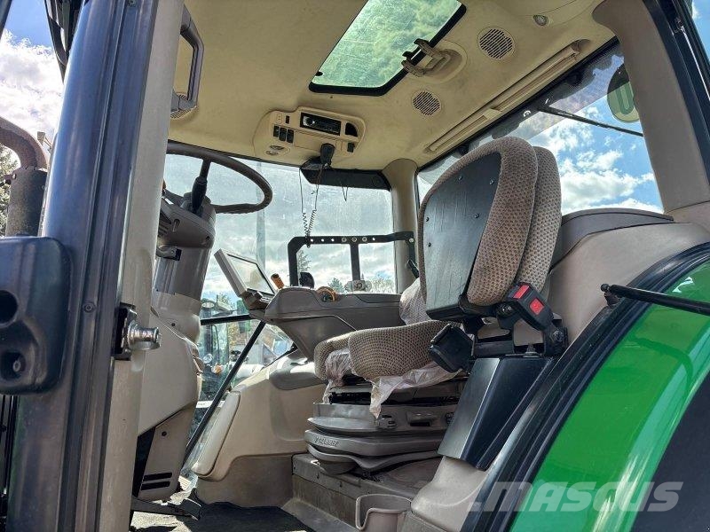 John Deere 6155R Tractoren