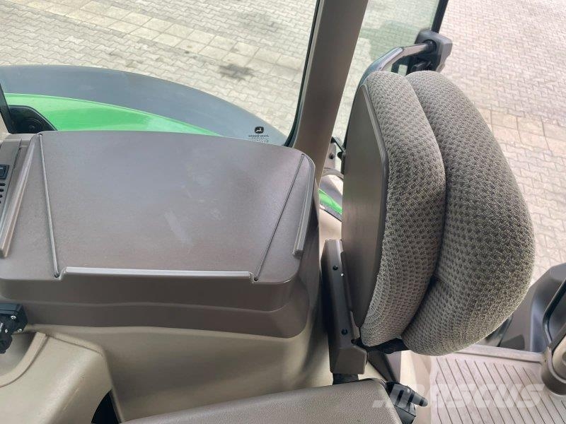 John Deere 6155R + FL Traktorer