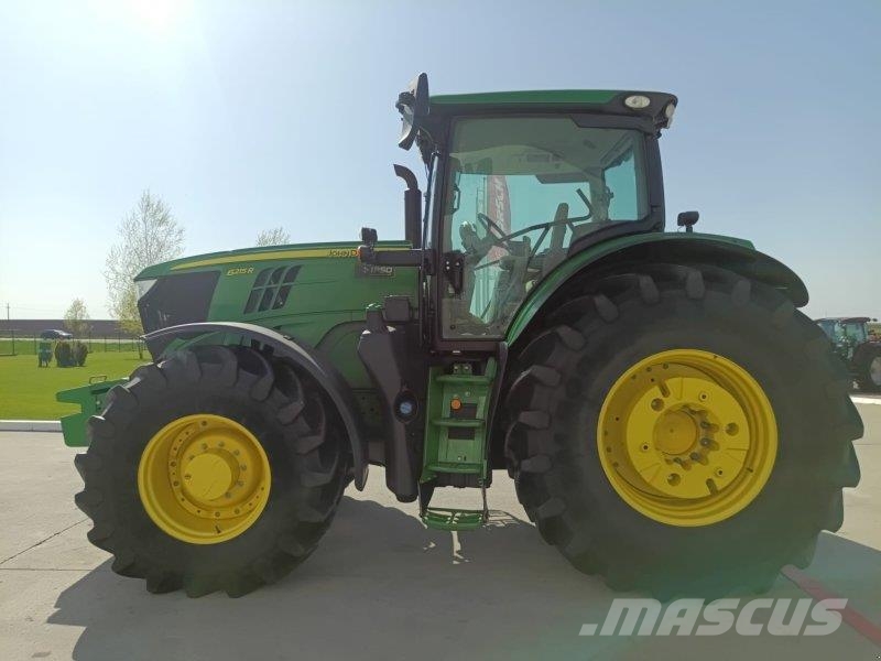 John Deere 6215R Traktori