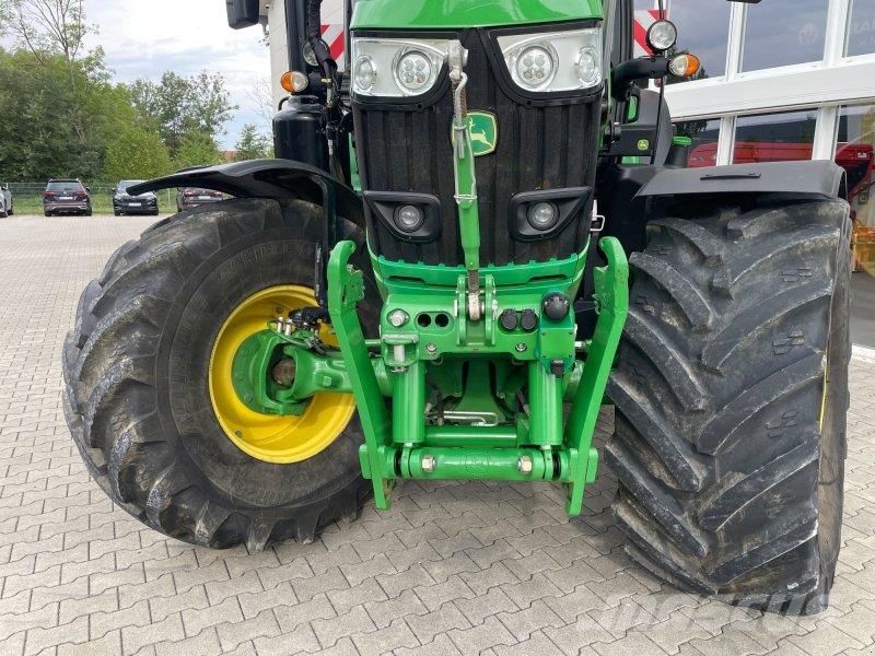 John Deere 6215R Tractores