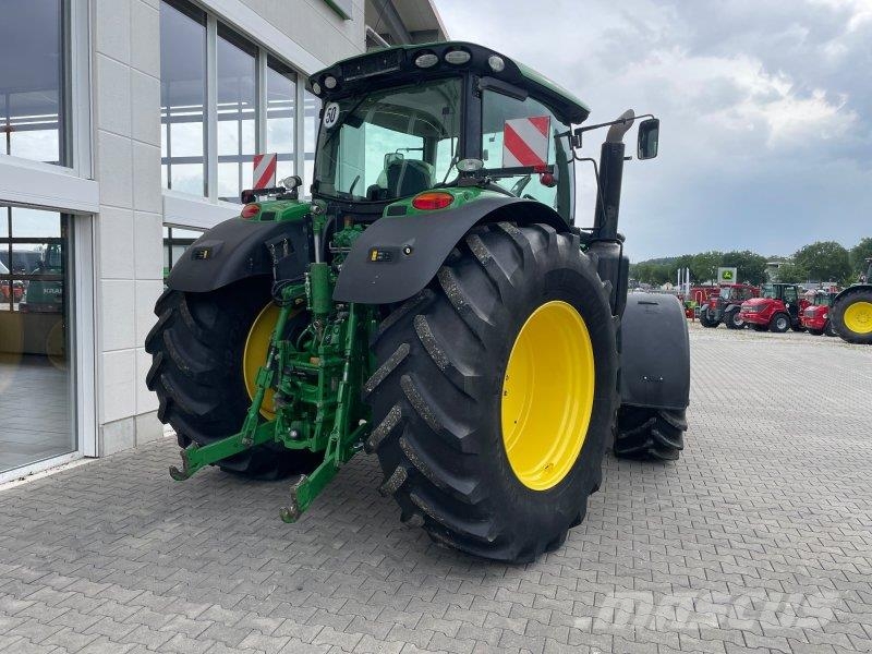 John Deere 6215R Tractores