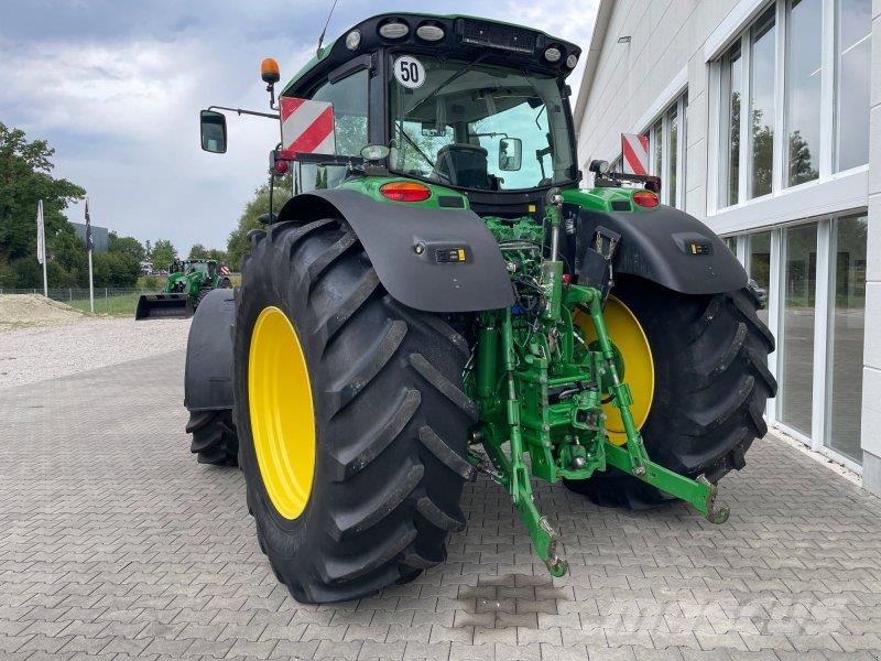 John Deere 6215R Tractores