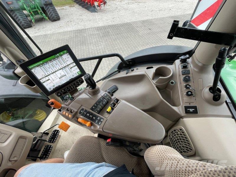 John Deere 6215R Tractores