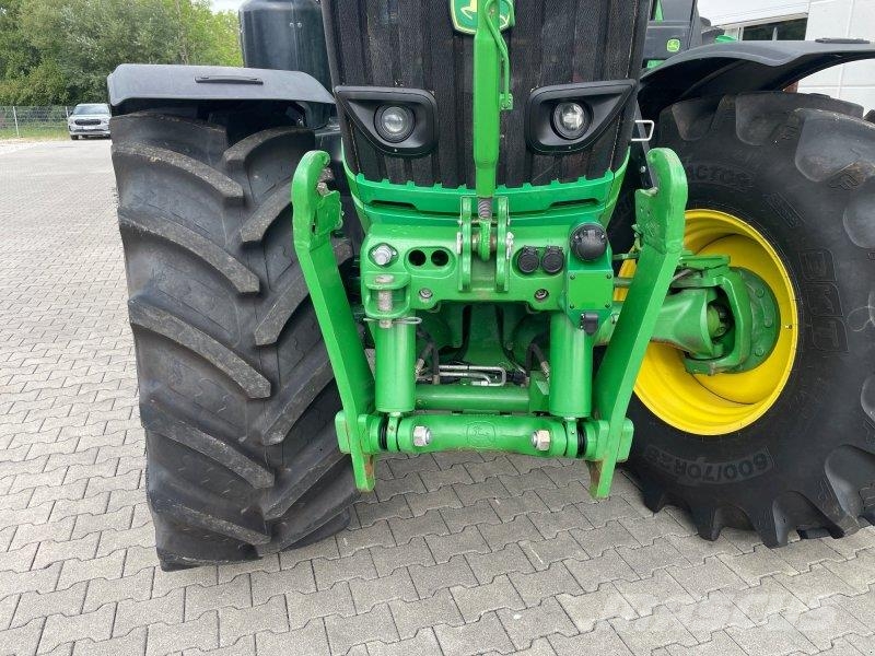 John Deere 6215R Tractores