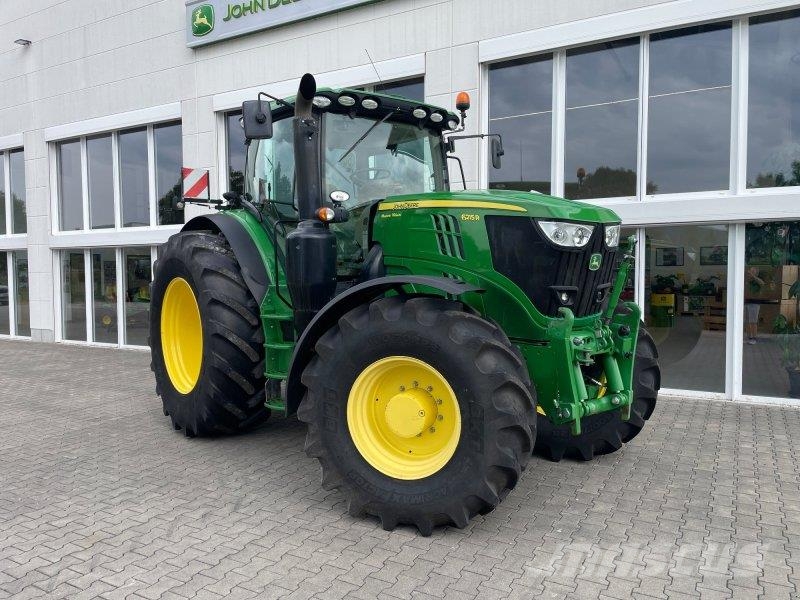 John Deere 6215R Tractores