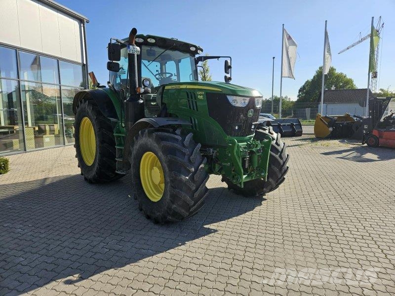 John Deere 6215R Tracteur