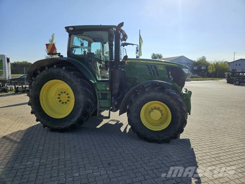 John Deere 6215R Tracteur