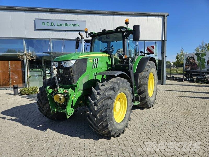 John Deere 6215R Трактори