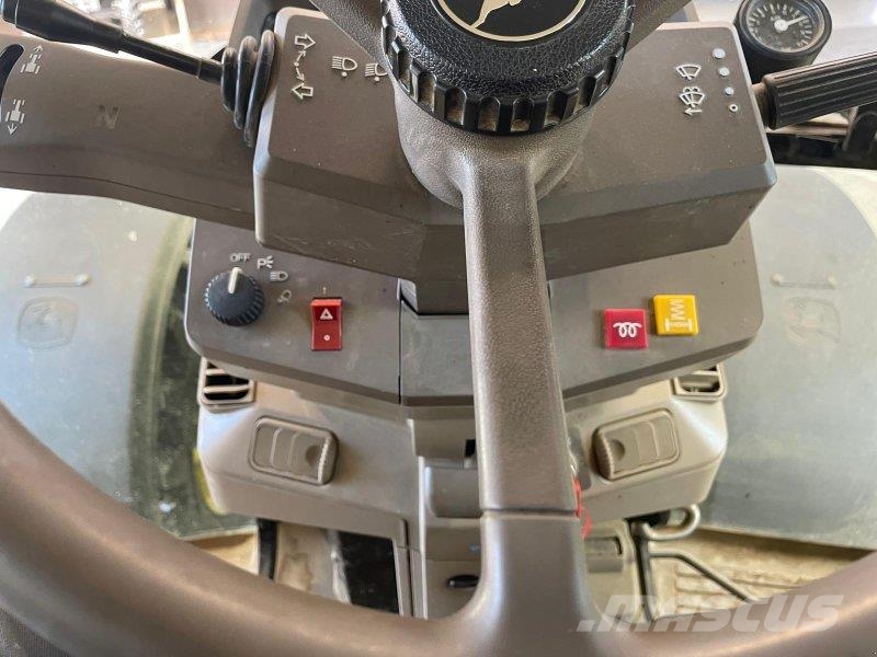 John Deere 6830 - Preisreduziert Tractors