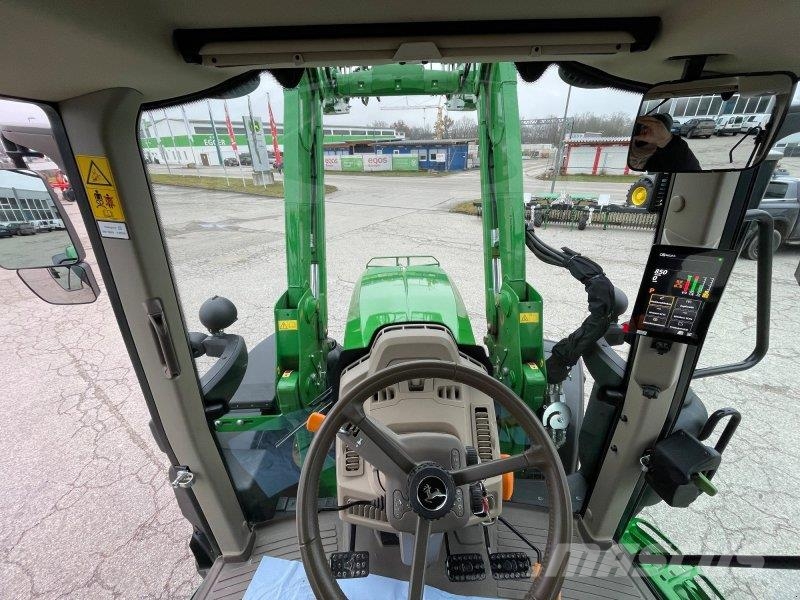 John Deere 6M 150 Трактори