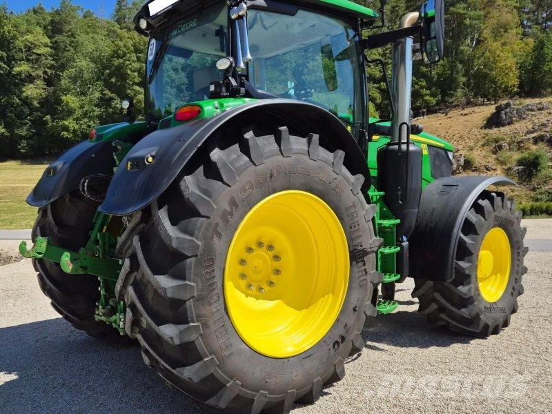 John Deere 6R 215 Tractors