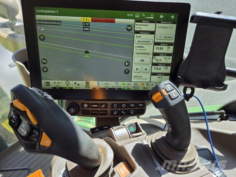John Deere 6R 215 Tractors