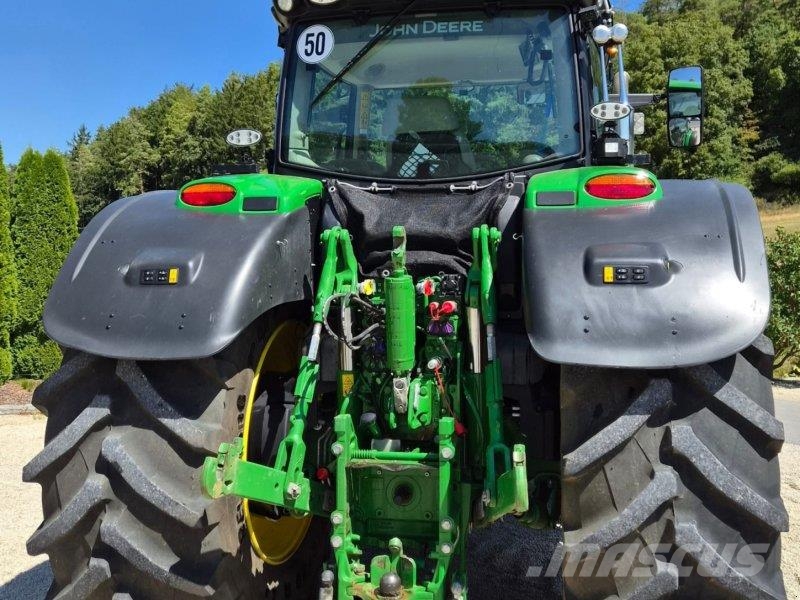 John Deere 6R 215 Tractors