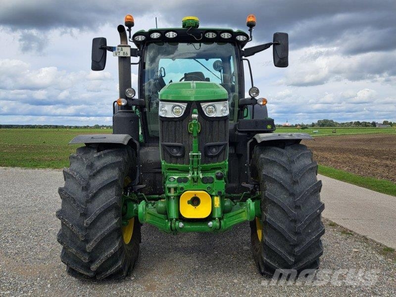 John Deere 6R 215 Traktoren