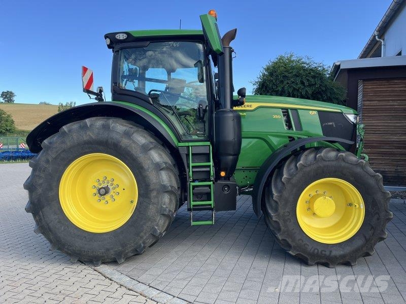 John Deere 6R 250 6R250 Traktori