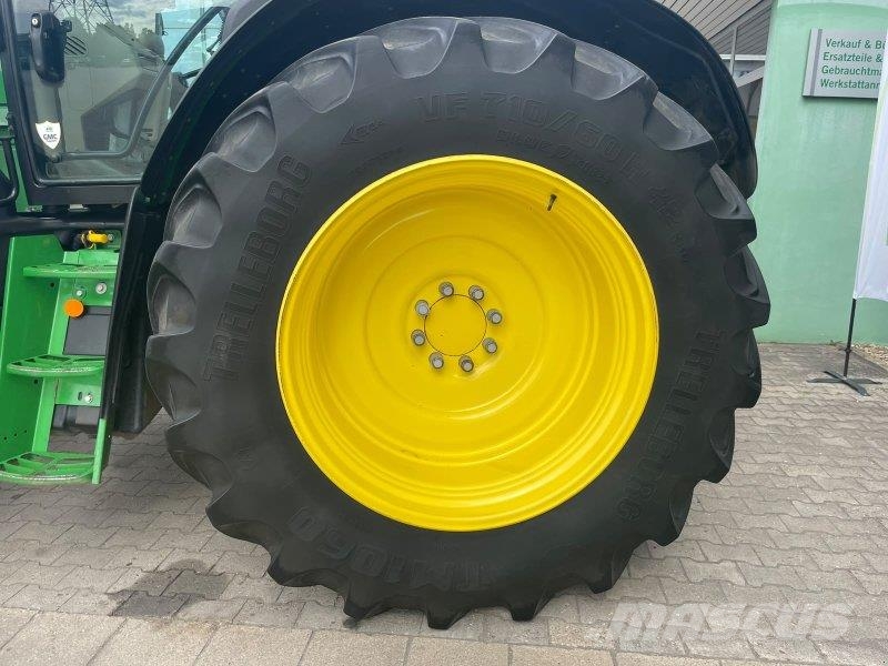 John Deere 6R185 6 R185 mit FL Traktoren