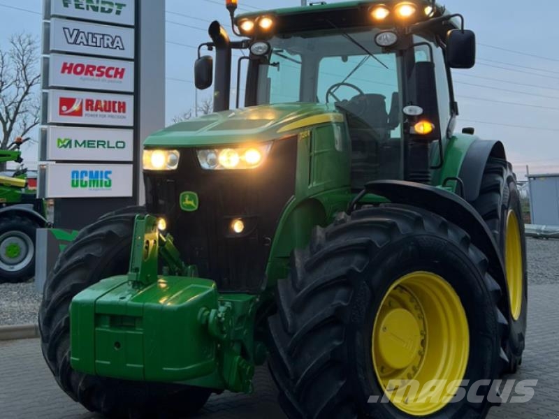 John Deere 7230R 曳引機