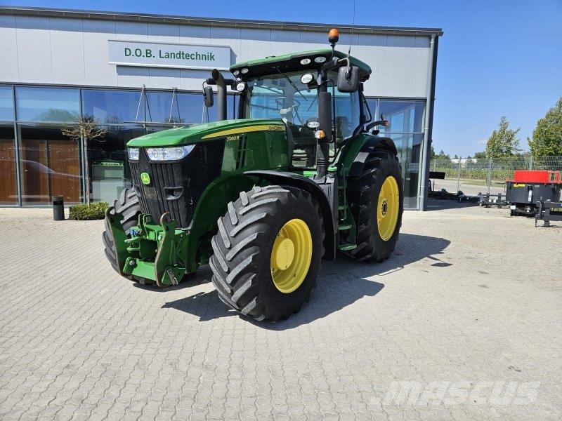 John Deere 7260R Traktory
