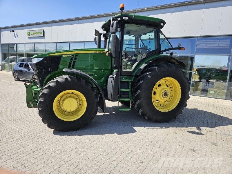 John Deere 7260R Traktory