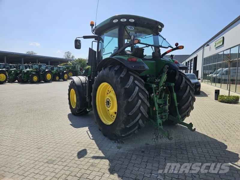 John Deere 7260R Traktory