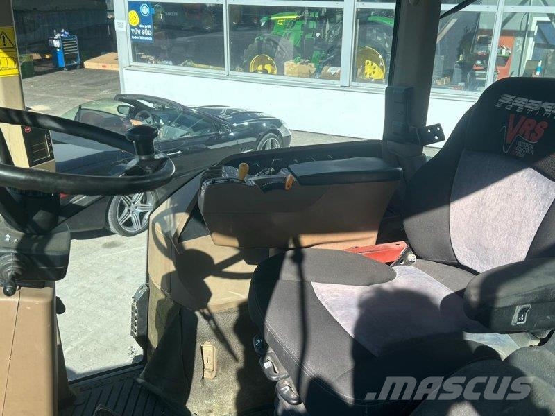 John Deere 8200 Traktorji