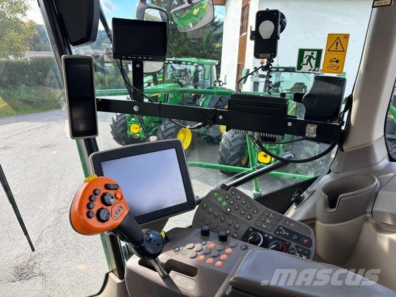 John Deere 8300 フォレージハーベスター