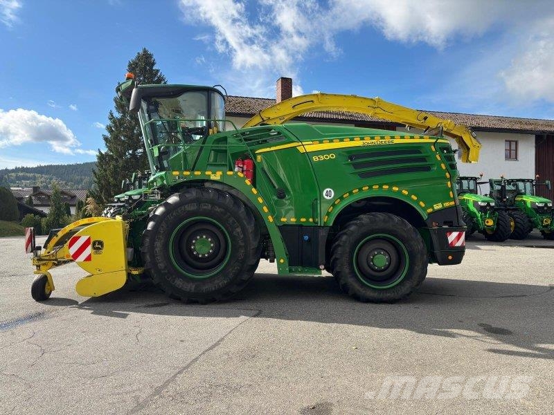 John Deere 8300 フォレージハーベスター