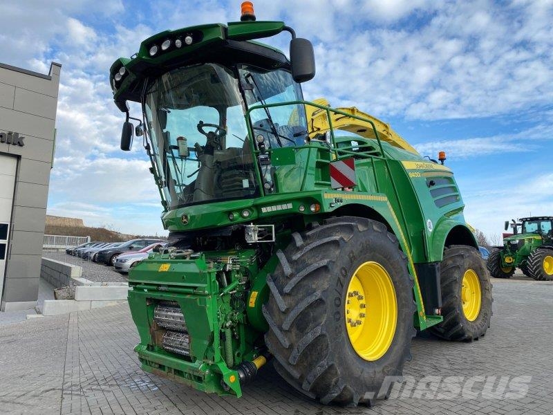 John Deere 8400i 목초 수확기