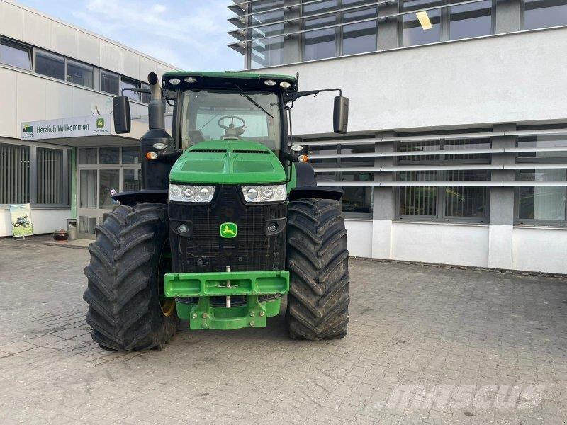 John Deere 8400R 8400 R Traktorit