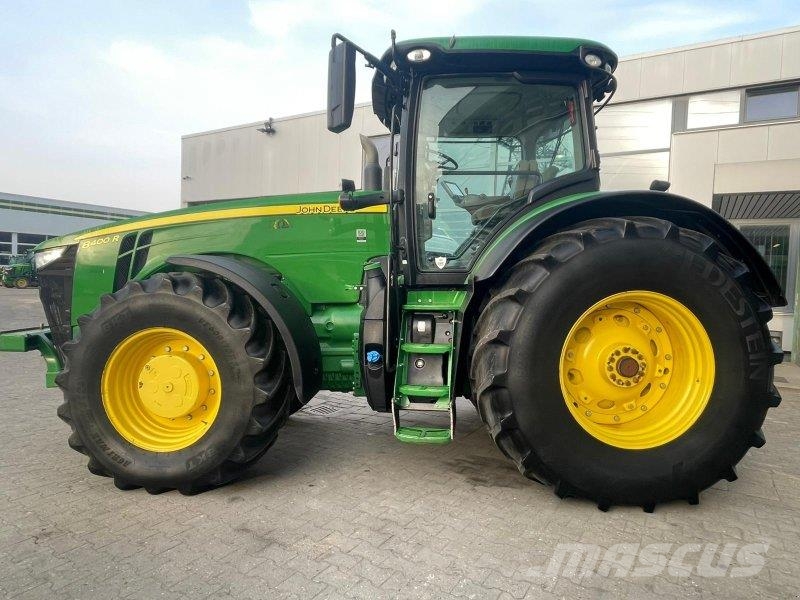 John Deere 8400R 8400 R Traktorit